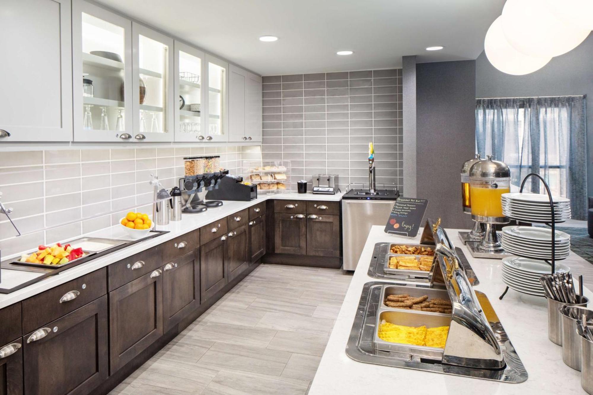 Homewood Suites By Hilton Atlanta Lenox Buckhead Bagian luar foto